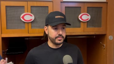 Eugenio Suárez on being welcomed to the Reds, more