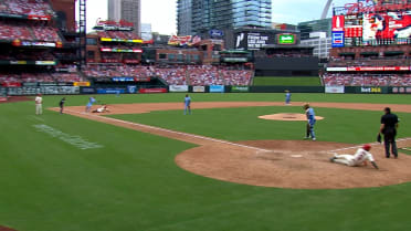 Bobby Witt Jr. fakes catch to try and tag out Herrera