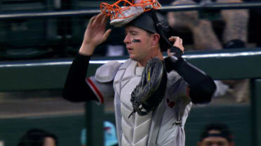 Daniel Susac finishes off double play for the Giants