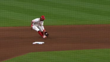 López y Naylor se juntan en doble play