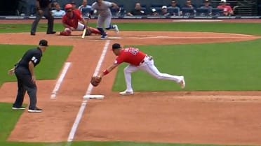 Nathaniel Lowe's tremendous snag at first base