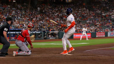 Cam Smith hit by pitch after review