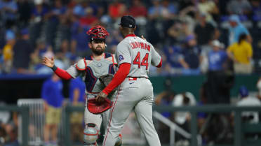 Aroldis Chapman closes out the Red Sox 3-1 win