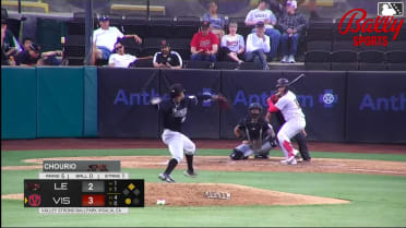 Carlos Virahonda doubles (7) on a line drive to left fielder Conner Westenburg. Kayson Cunningham scores.
