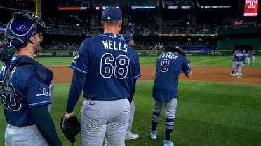 Tyler Wells lo salva en el triunfo de los Rays