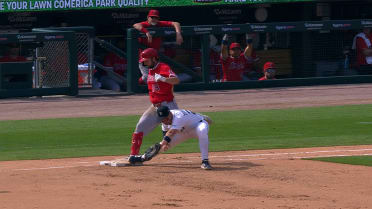 Gleyber Torres ends the game after review