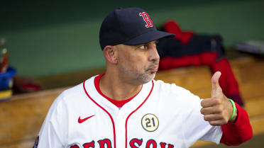 Alex Cora discusses Red Sox additions, marathon