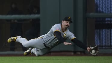 Reynolds se luce con atrapada