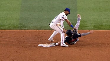 Fitzgerald safe at second, call stands after review