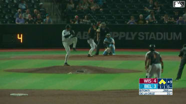 Eric Bitonti singles on a sharp line drive to left fielder Esmil Valencia. Luis Peña scores. Braylon Payne to 3rd. Daniel Dickinson to 2nd.
