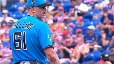 Robby Snelling retira a tres seguidos en la 1ra