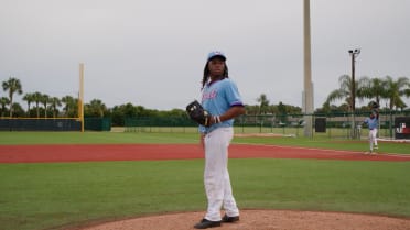 Leg deformity not stopping Braves Nike RBI Player