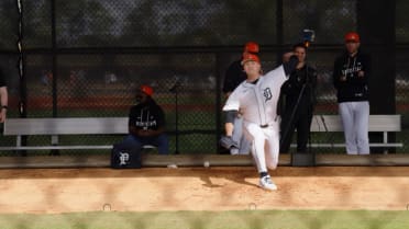 Skubal throws bullpen session at Spring Training