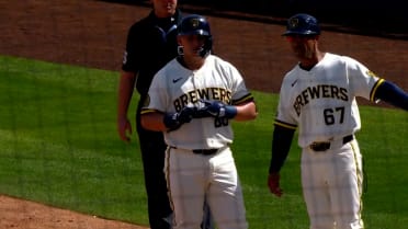 Andrew Vaughn's RBI single