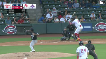 Justin Gonzales doubles (10) on a fly ball to left fielder Robbie Burnett. Ronny Hernandez scores. Antonio Anderson to 3rd.