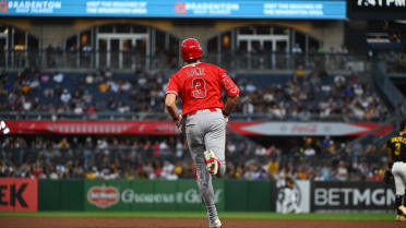 Josh Lowe's solo homer (11)