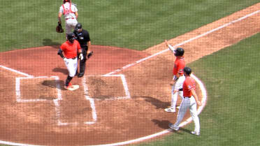 Kevin McGonigle's three-run homer