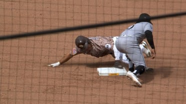 Ramón Laureano steals second base in the 8th inning