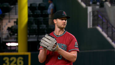 Michael Soroka strikes out Josh Jung