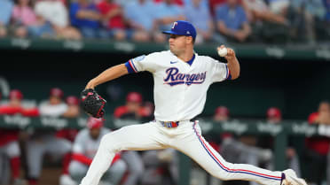 MacKenzie Gore fans Elly De La Cruz