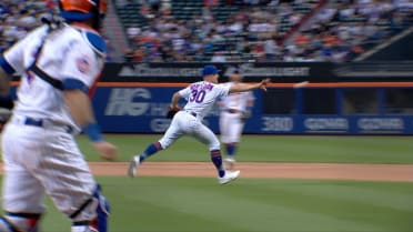 David Robertson recovers on defense