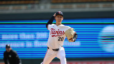 Mick Abel fans Riley Greene after ABS challenge