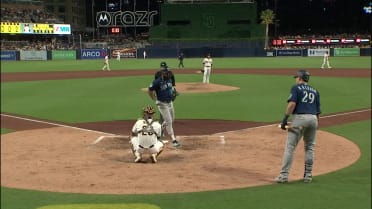Teoscar Hernández's solo dinger