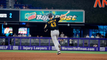 Rafael Flores Jr.'s three-run home run (2)