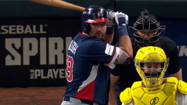 Cal Raleigh produce de caballito