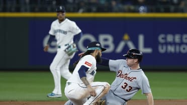 Cal Raleigh nabs Colt Keith after review