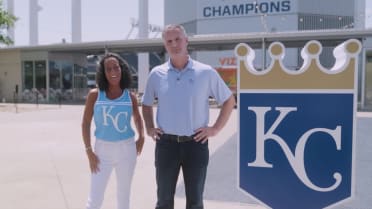 Matt Quatraro stocks up community library at The K