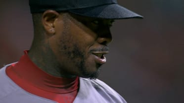 Aroldis Chapman completa el blanqueo con ponche