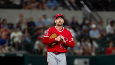 Cubs trade for right-hander Ryan Zeferjahn