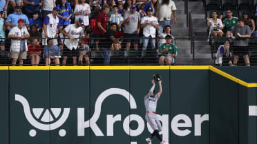 Espectacular atrapada de Kody Clemens