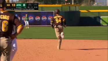 Marcos Castañon pega jonrón de dos carreras