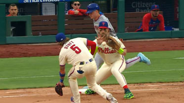 A.J. Ewing ruled safe after replay review