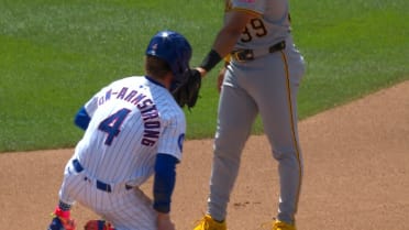 Pete Crow-Armstrong steals second