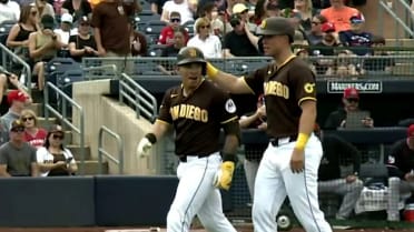 Freddy Fermin impulsa dos con HR