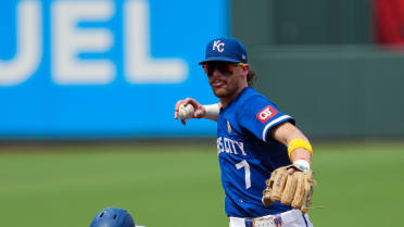 Nick Loftin starts inning-ending double play