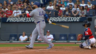 Rowdy Tellez pega jonrón de tres carreras (17)