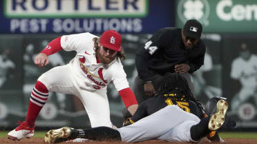 Oneil Cruz's stolen base stands after challenge
