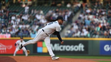 Luis Castillo abre la 2da con un ponche