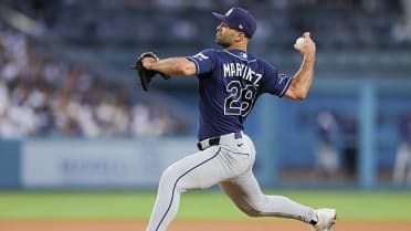 Nick Martinez freezes Dalton Rushing, evades jam
