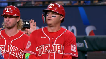 Joc Pederson llega a los 1,000 hits