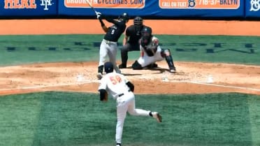 Roderick Arias drives in five during three-hit game