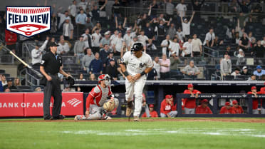 Field View: Trent Grisham game-tying two-run home run