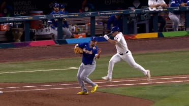 Luis Arraez, Ricardo Sánchez combine for slick out