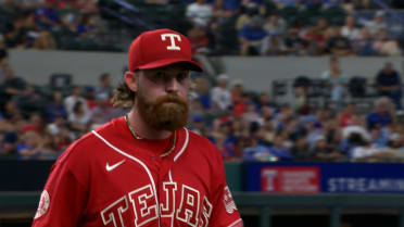 Robby Ahlstrom sale ileso con bases llenas en el 2do