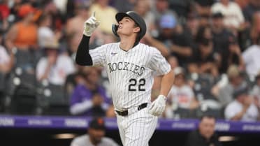 Mickey Moniak's solo home run (7)