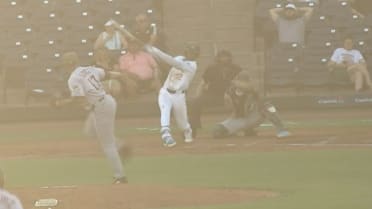 Athletics No. 1 prospect Leo De Vries' three-hit day